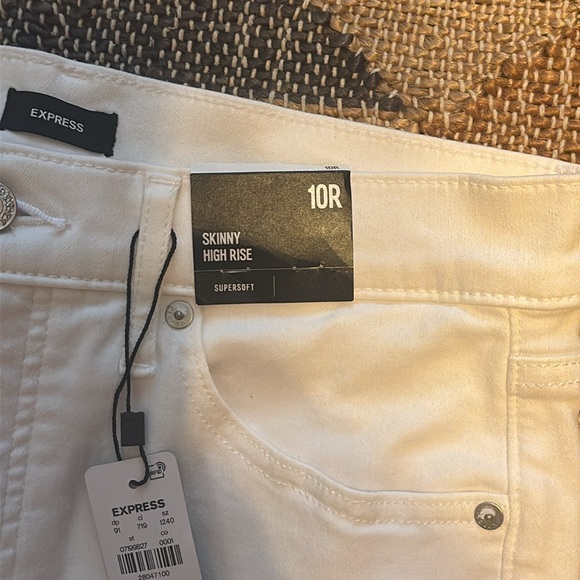 Express Jeans - Picture 3 of 5